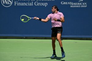 berrettini_cincinnati_2024_016711-min